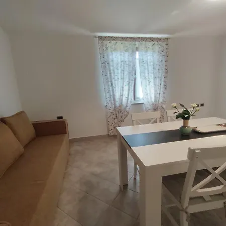 Casetta Tra Gli Ulivi Feriehus *