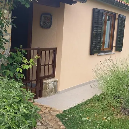Casetta Tra Gli Ulivi Feriehus